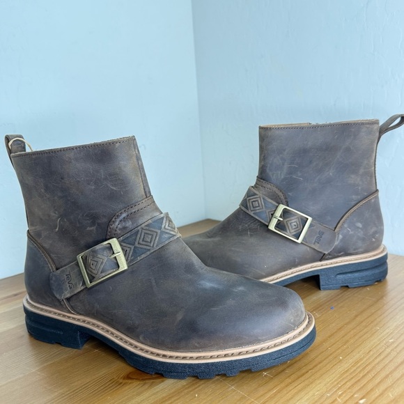 NEW TEVA ROWENA Buckle Brown Leather Boot Women’s Size 8 - Picture 1 of 9